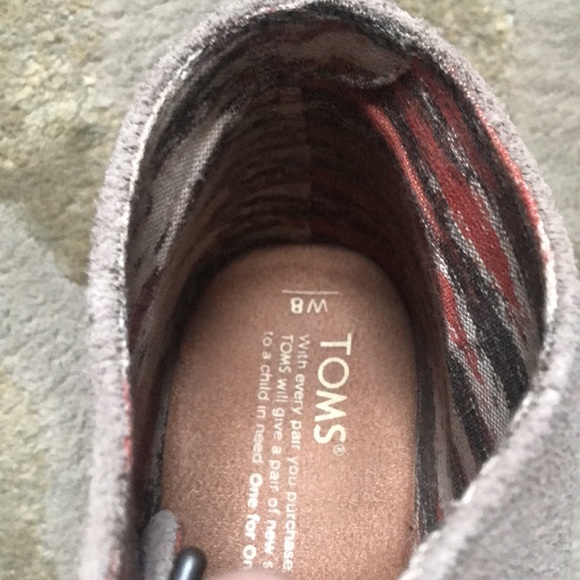 TOMS light camel wedge shoe… barely worn US W8 - Picture 2 of 4